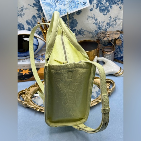 🆕 MARC JACOBS 🧿 NWT The Croc-Embossed Small Tote, Tender Yellow - Picture 8 of 15